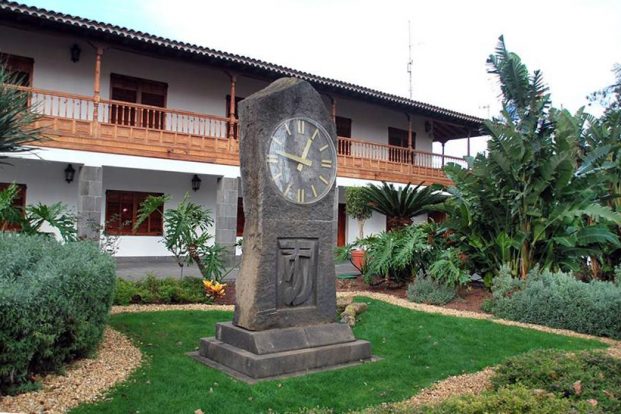 fachada ayuntamiento de tacoronte.JPG