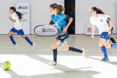 FOTO. Imágenes de la fase previa occidental de los Campeonatos de Canarias en Edad Escolar de fútbol sala, celebrados en La Gomera (2)