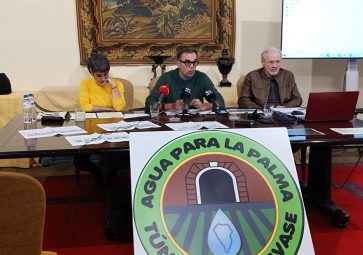 Mónica Riverol, Pedro Monzón y Carlos Soler, en la rueda de prensa 2