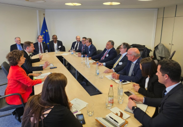 Reunión de la APEB con el Comisario Europeo de Agricultura, Christophe Hansen