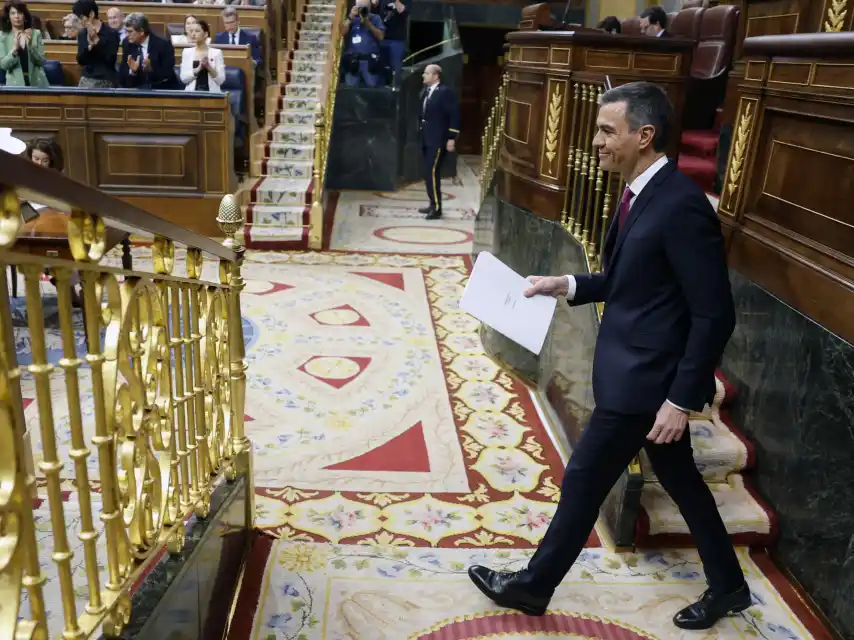 Sánchez pide al PP que rompa con "quienes quieren hacer caer a Europa desde dentro"