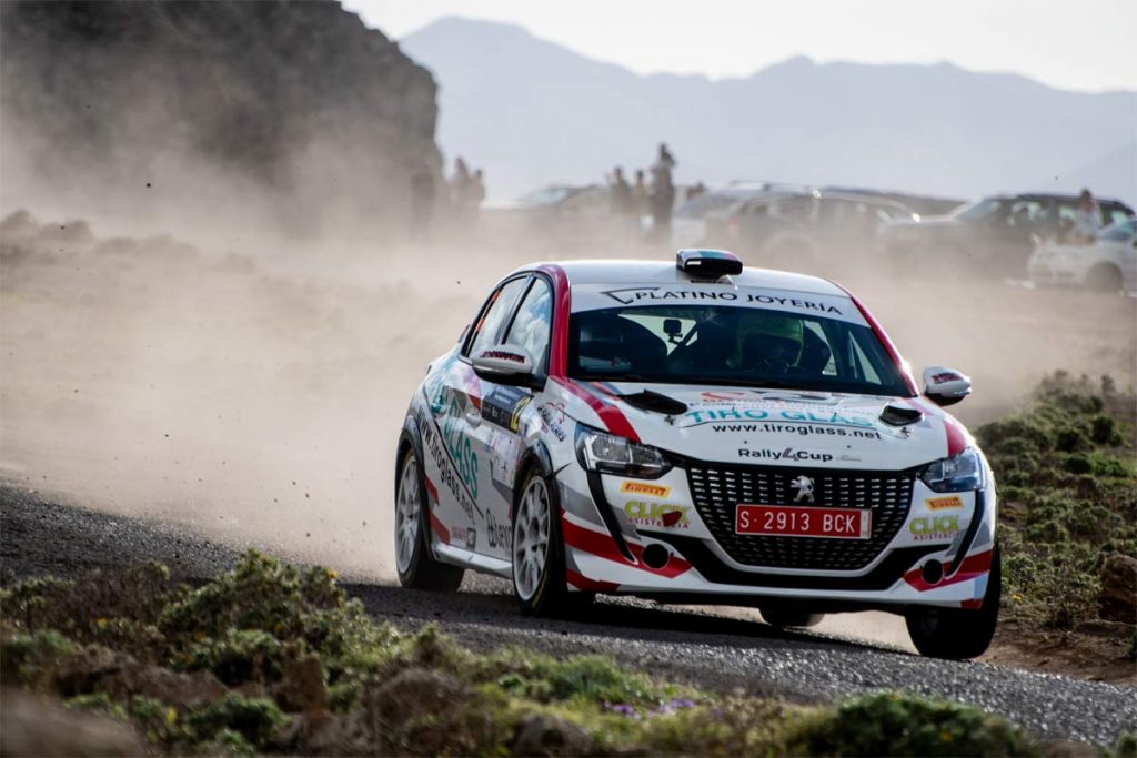 Juan Carlos de la Cruz y Kimberly González, primeros vencedores de la Rally4 Cup Canarias