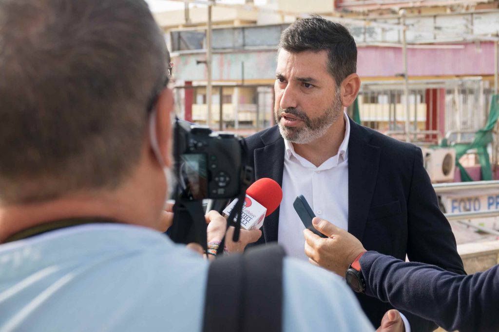 Alejandro Marichal en una visita al CC Metro