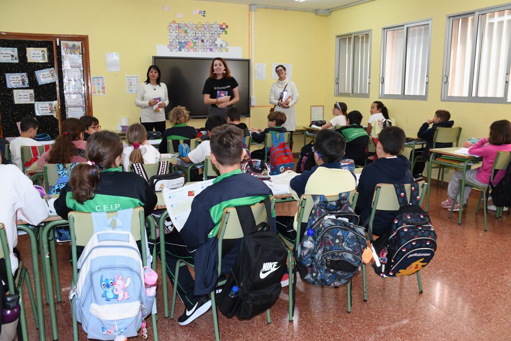 Entrega libro Comics por CEIP Elvira Vaquero 11-03 (19)