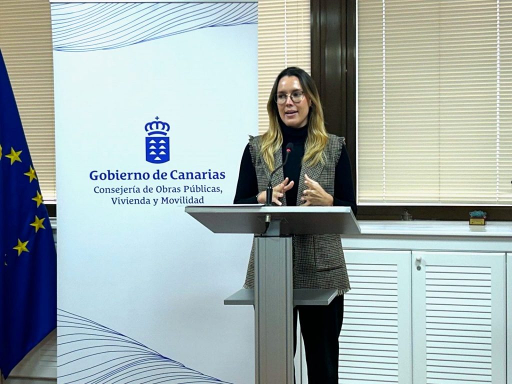 Maria-Fernandez-durante-la-rueda-de-prensa-1536x1152