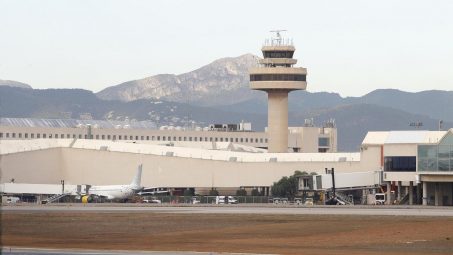 PELIGRA LA CONECTIVIDAD CON CANARIAS Y BALEARES POR EL IMPAGO DEL GOBIERNO A LAS COMPAÑÍAS AÉREAS