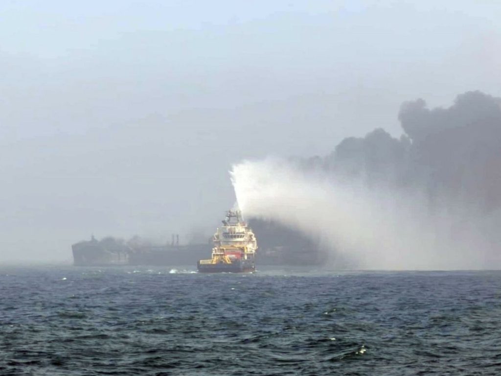 Un desaparecido tras la colisión de un petrolero y un carguero en el mar del Norte