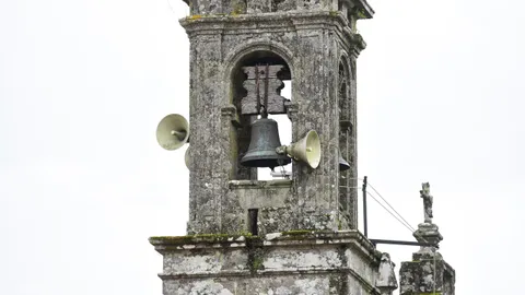 Un juzgado impide a una iglesia de Pontevedra amplificar el repique de campanas